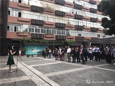 第二届深圳当代艺术双年展 跨越时空的对话与多元包容的思考——动态影像视觉创意设计