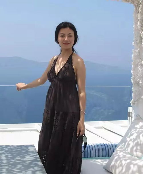 蜕茧新生 红立方年度国际动态视觉创意艺术展